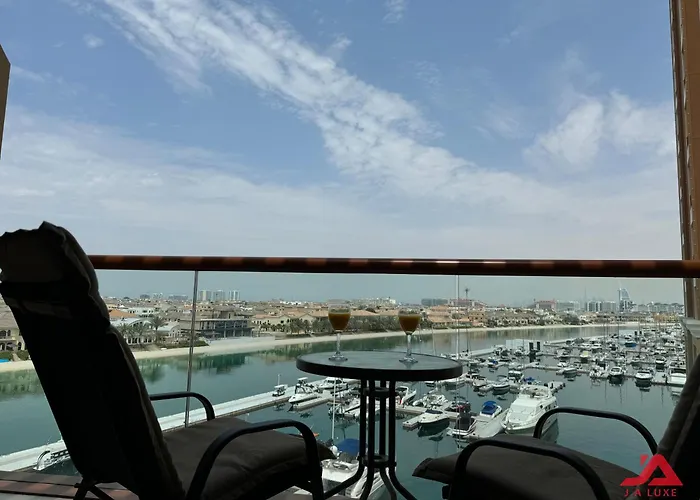 Unique Apt At Top Of Yachts With Panoramic Sea View Of Burj Khalifa, Alarab & Atalntis In Palm Jumeirah