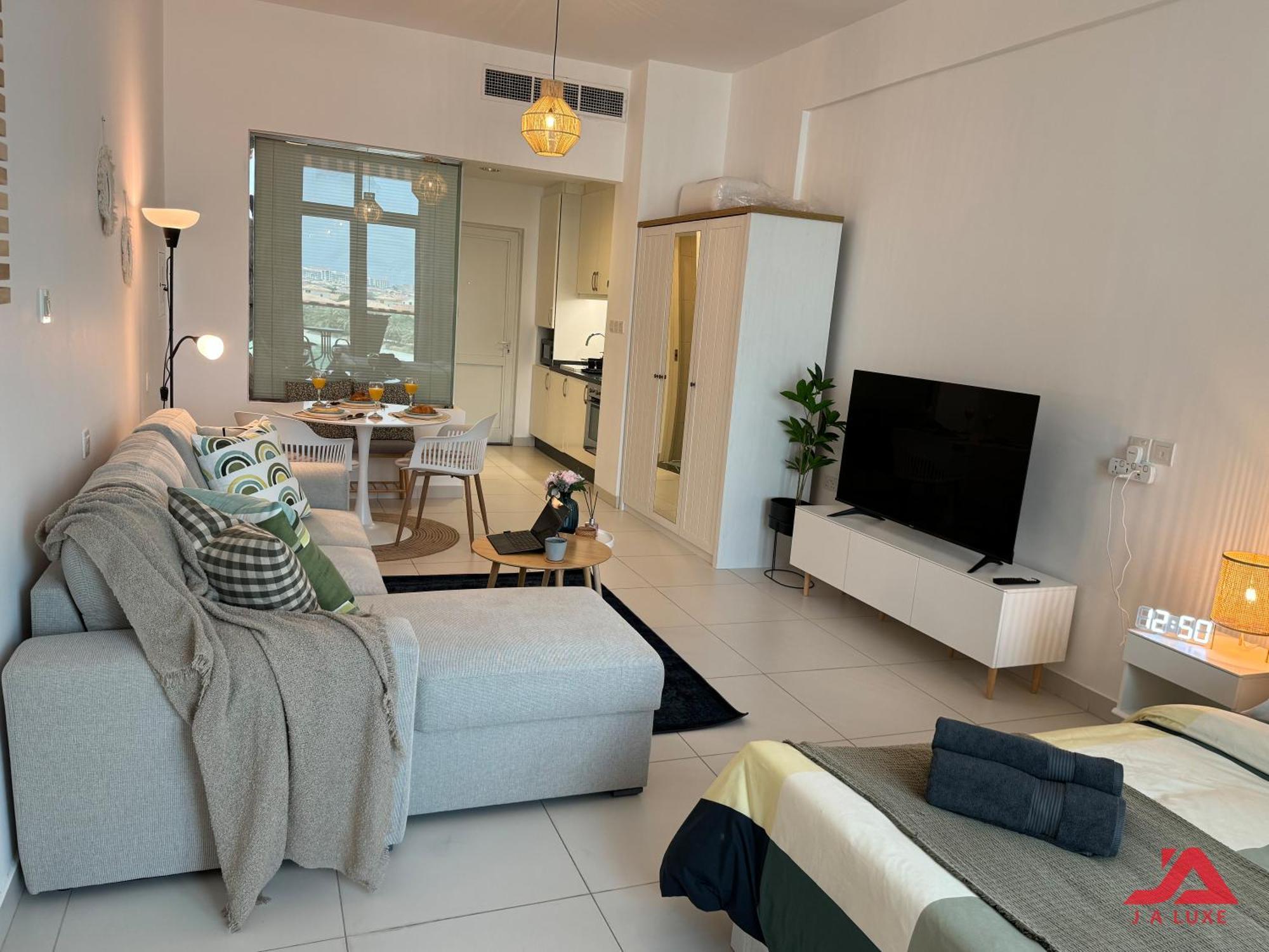 Appartement Unique At Of Yachts With Panoramic Sea View Of Burj Khalifa, Alarab & Atalntis In Palm Jumeirah Dubaï